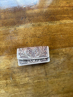 Cattle Kiss Lipstick Holder